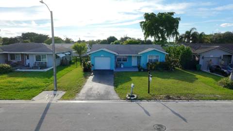 8201 NW 103rd Avenue, Tamarac FL - photo 10 of 121