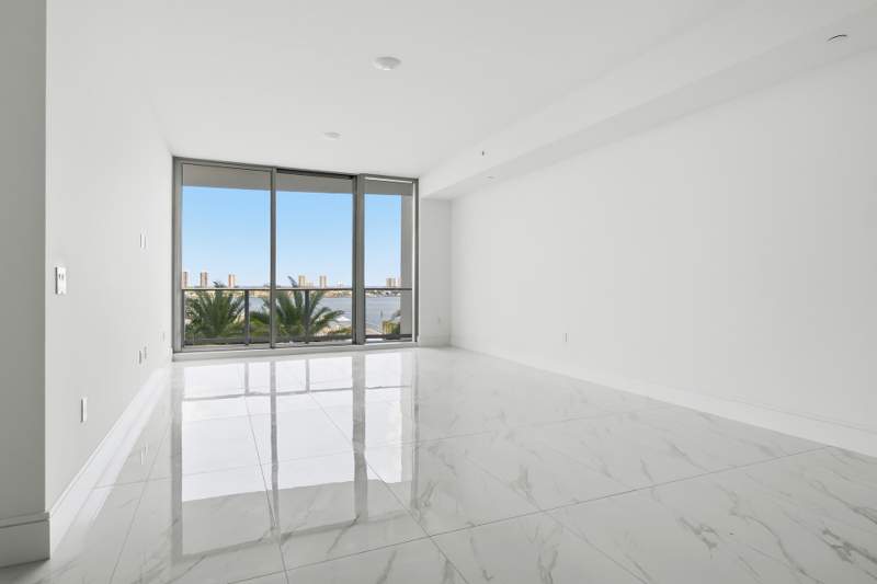2 bedroom Condominium at 220 Lake Shore Drive #804, Nautilus 220 Condominium, Lake Park — photo 4
