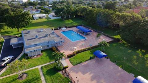 8201 NW 103rd Avenue, Tamarac FL - photo 23 of 121