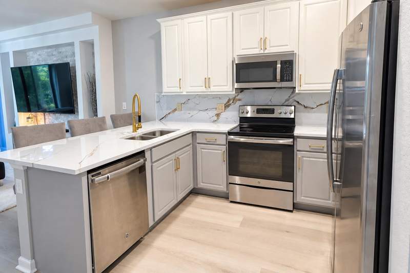 3 bedroom Townhouse at 6943 Broadland Way, Simonton Court, Coconut Creek — photo 3