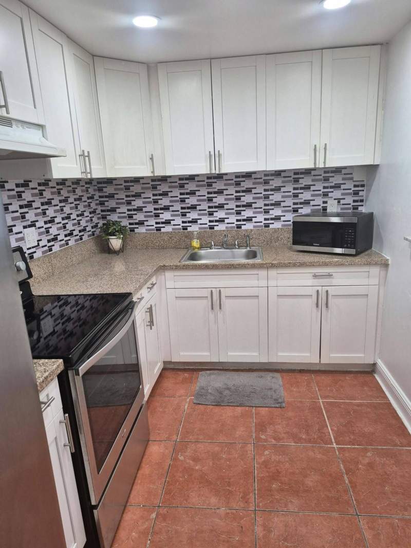 2 bedroom Condominium at 2700 Riverside Drive #106-B, Coral Gardens Condo, Coral Springs — photo 3