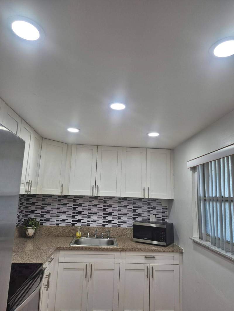 2 bedroom Condominium at 2700 Riverside Drive #106-B, Coral Gardens Condo, Coral Springs — photo 5