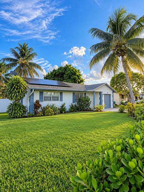 816 NW 8th Avenue, Boynton Beach FL - photo 9 of 14