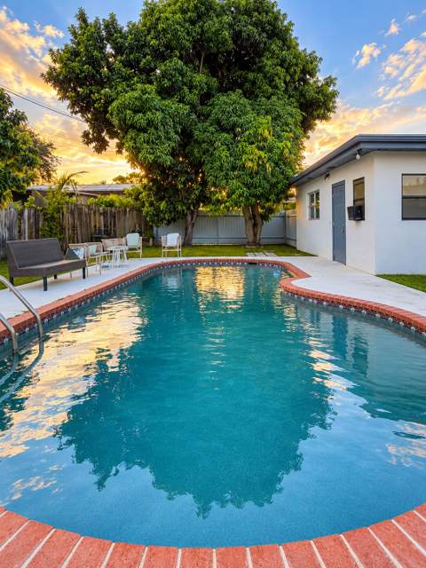 816 NW 8th Avenue, Boynton Beach FL - photo 13 of 14