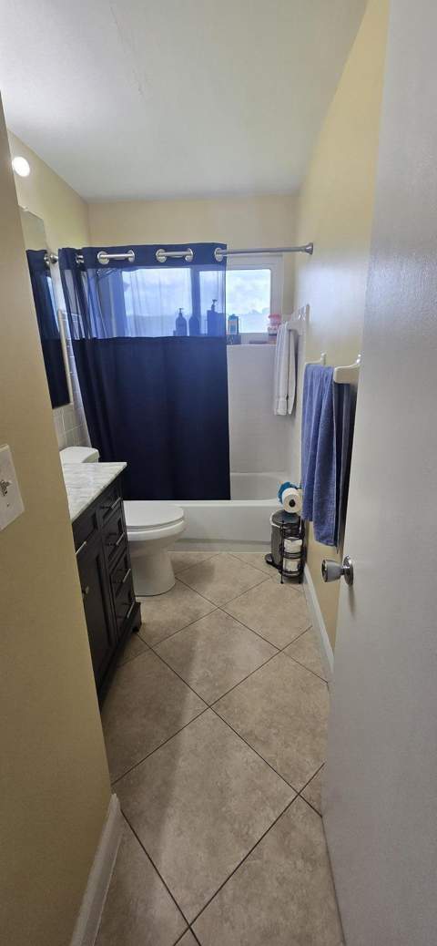 5719 NW 64th Way, Tamarac FL - photo 8 of 21