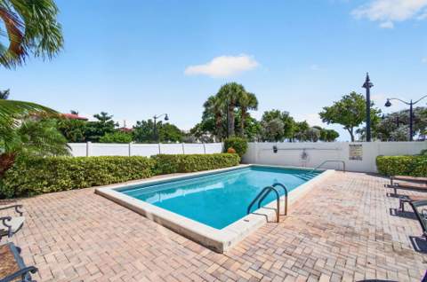 180 SE 20th Avenue #403, Deerfield Beach FL - photo 7 of 65