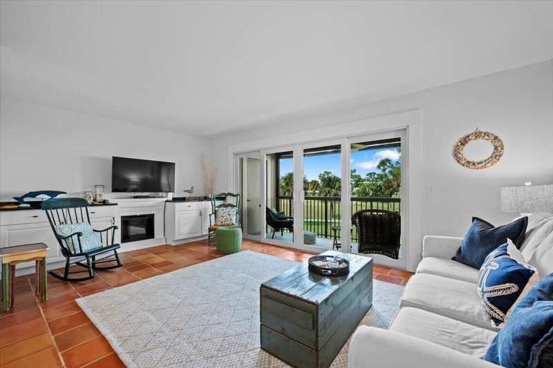 2 bedroom Condominium at 18350 SE Wood Haven Lane, Riverbend Condo A Condo, Jupiter — photo 1