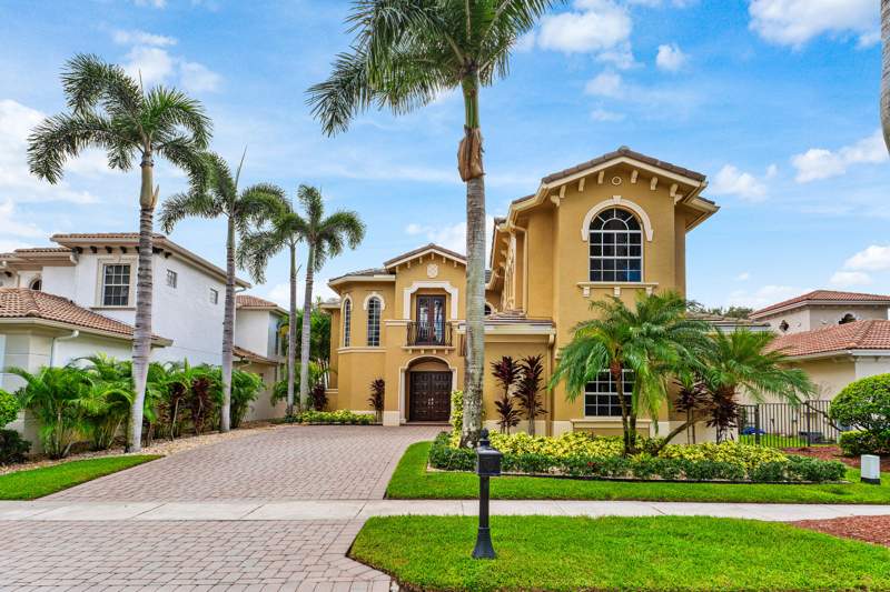 4 bedroom Single Family Residence at 8126 Valhalla Drive, Mizner Country Club, Delray Beach — photo 2
