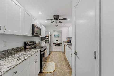 13885 157th Court, Jupiter Farms FL - photo 11 of 38