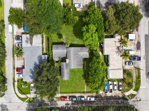 111 SE 14Th Street, home for sale in Fort Lauderdale 33316