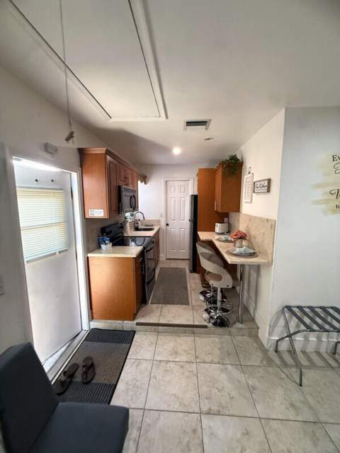 501 NW 98th Avenue, Pembroke Pines FL - photo 19 of 30