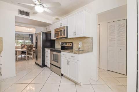 6850 10th Avenue #206, Lake Worth FL - photo 10 of 30