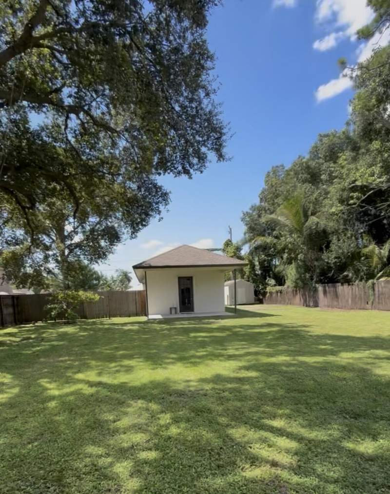 4 bedroom Single Family Residence at 5139 1st Road, Palm Beach Farms Co 3, Lake Worth — photo 4