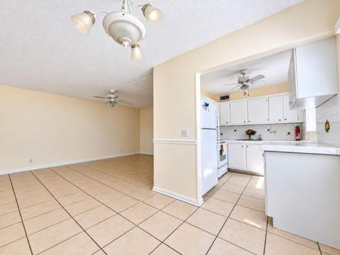 173 Dorchester H #173, West Palm Beach FL - photo 6 of 21
