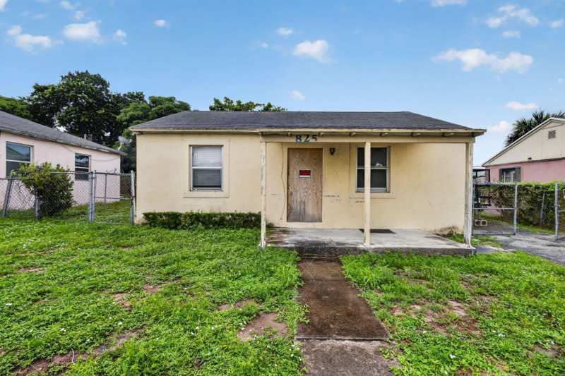 3 bedroom Single Family Residence at 825 W 5th Street, Riviera Beach Heights Add 3, Riviera Beach — photo 1