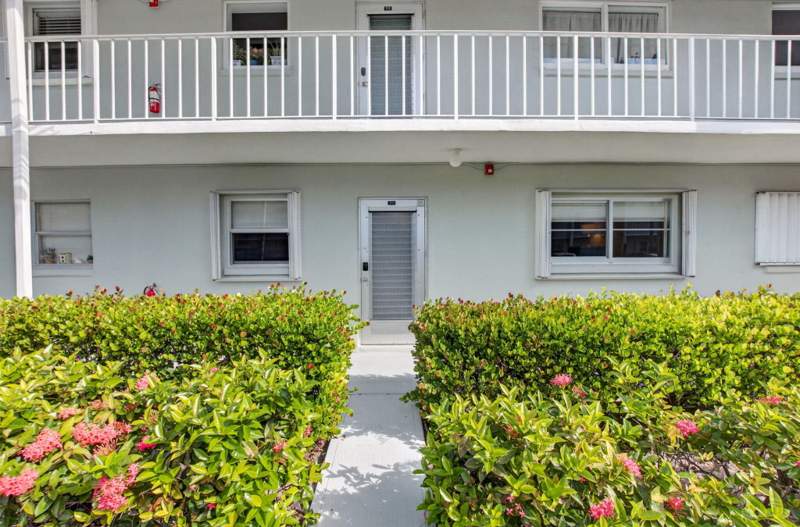 2 bedroom Condominium at 2320 SW 22nd Avenue #211, Sabal Pine, Delray Beach — photo 2