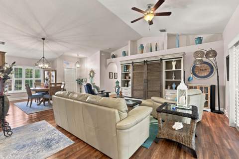 4788 Cypress Drive, Boynton Beach FL - photo 8 of 37