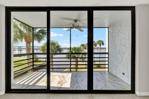 1950 SW Palm City Road #13-301, Stuart FL - photo 6 of 52