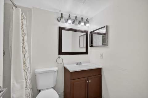 221 Coventry J, West Palm Beach FL - photo 17 of 52