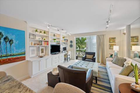 139 Sunrise Avenue #205, Palm Beach FL - photo 6 of 31
