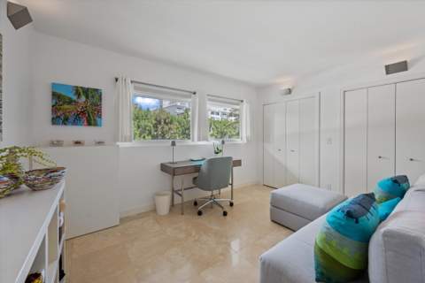 139 Sunrise Avenue #205, Palm Beach FL - photo 18 of 31