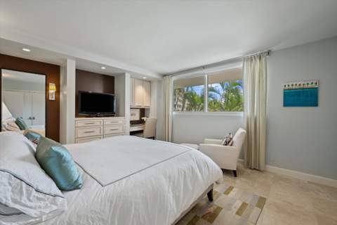 139 Sunrise Avenue #205, Palm Beach FL - photo 14 of 31
