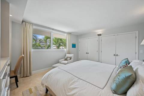 139 Sunrise Avenue #205, Palm Beach FL - photo 15 of 31