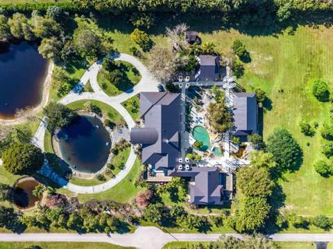 8549 Surrey Lane, Boca Raton FL - photo 10 of 104