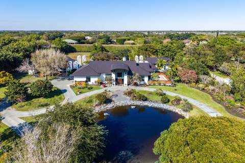 8549 Surrey Lane, Boca Raton FL - photo 13 of 104