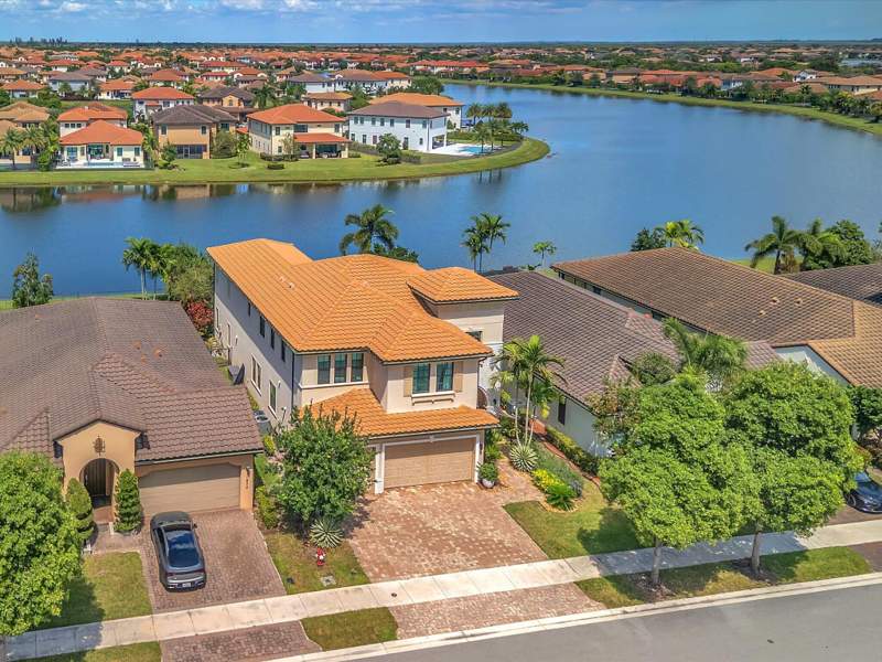 5 bedroom Single Family Residence at 11965 S Baypoint Circle, Parkland Bay, Parkland — photo 4