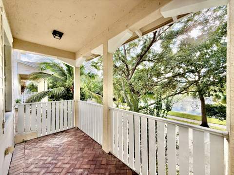 335 E Thatch Palm Circle #104, Jupiter FL - photo 17 of 42