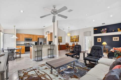 9864 Arbor View Drive, Boynton Beach FL - photo 9 of 45