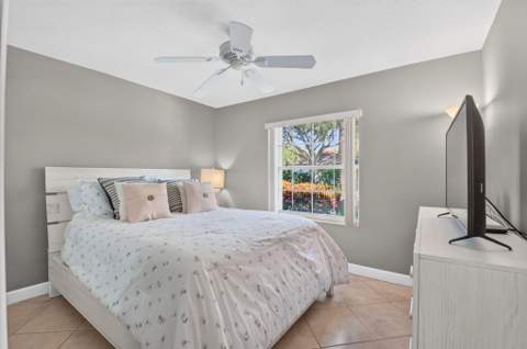 9864 Arbor View Drive, Boynton Beach FL - photo 14 of 45