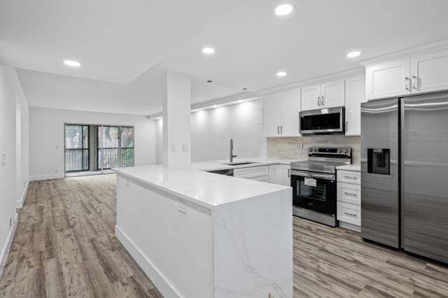 6585 Kensington Lane #Apt 207, home for sale in Delray Beach