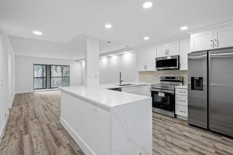 2 bedroom Condominium at 6585 Kensington Lane #Apt 207, Huntington Lakes Sec One Condos, Delray Beach — photo 1