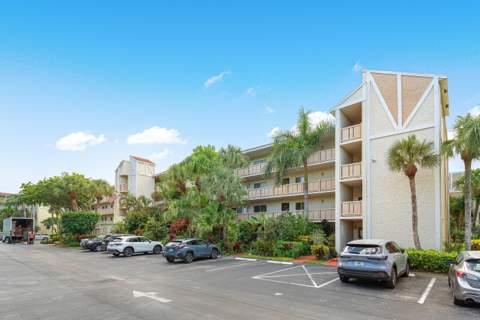 6585 Kensington Lane #Apt 207, Delray Beach FL - photo 24 of 26