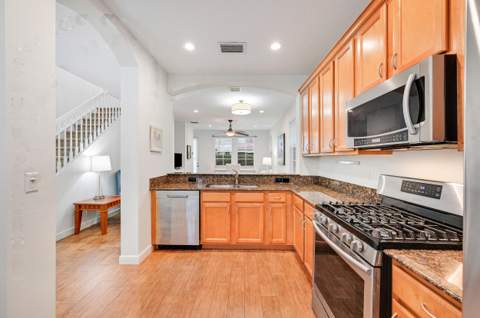 654 Castle Drive, Palm Beach Gardens FL - photo 8 of 35