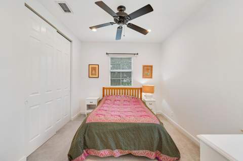 654 Castle Drive, Palm Beach Gardens FL - photo 19 of 35