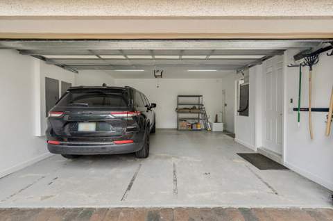 654 Castle Drive, Palm Beach Gardens FL - photo 24 of 35