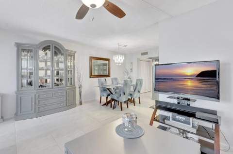 2051 Cambridge C, Deerfield Beach FL - photo 6 of 76