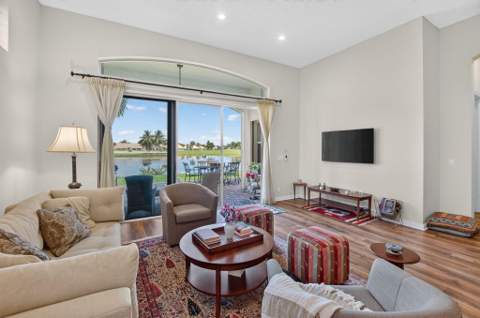 6955 Fairway Lakes Drive, Boynton Beach FL - photo 10 of 79