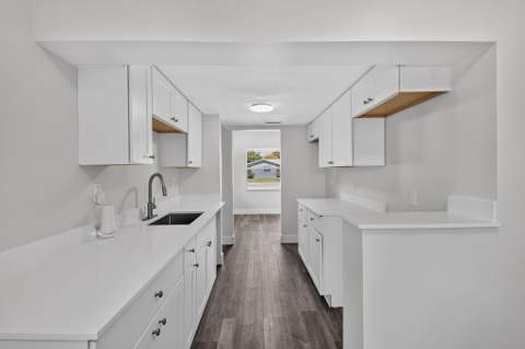 1025 W 7th Street, Riviera Beach FL - photo 8 of 31
