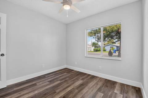 1025 W 7th Street, Riviera Beach FL - photo 17 of 31