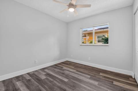 1025 W 7th Street, Riviera Beach FL - photo 20 of 31