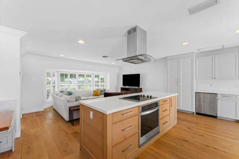 817 Anchorage Drive, North Palm Beach FL - photo 9 of 59