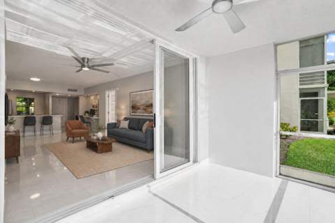 575 Oaks Lane #104, Pompano Beach FL - photo 10 of 20
