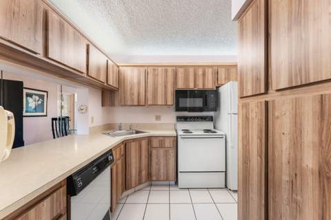 708 Sunny Pine Way #H2, Greenacres FL - photo 11 of 28