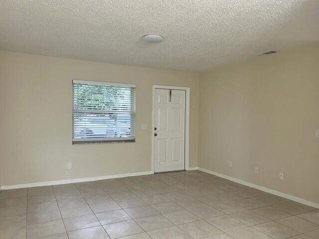 3 bedroom Single Family Residence at 488 E Jordan Boulevard, Glades Citizens Villas, Pahokee — photo 4
