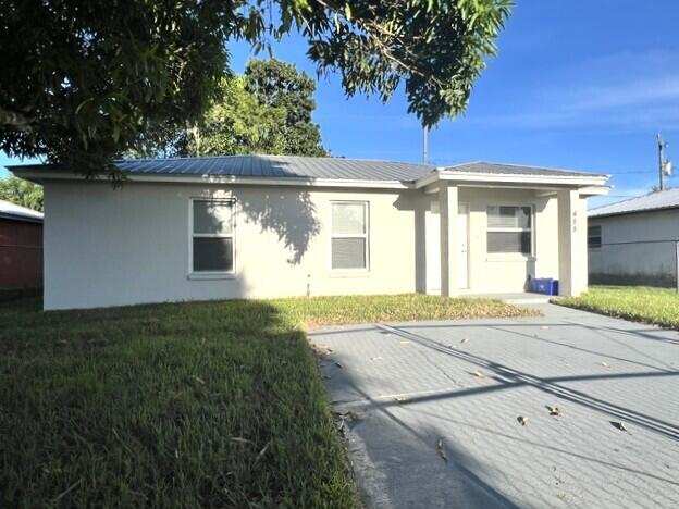 3 bedroom Single Family Residence at 488 E Jordan Boulevard, Glades Citizens Villas, Pahokee — photo 1