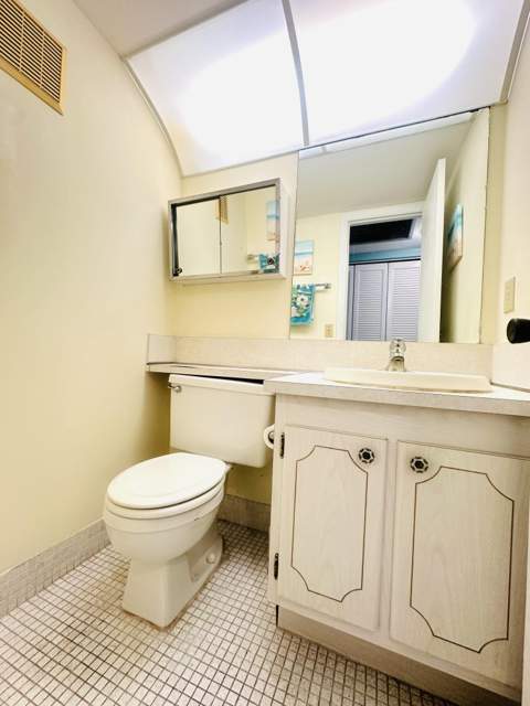 162 Grantham E, Deerfield Beach FL - photo 12 of 54